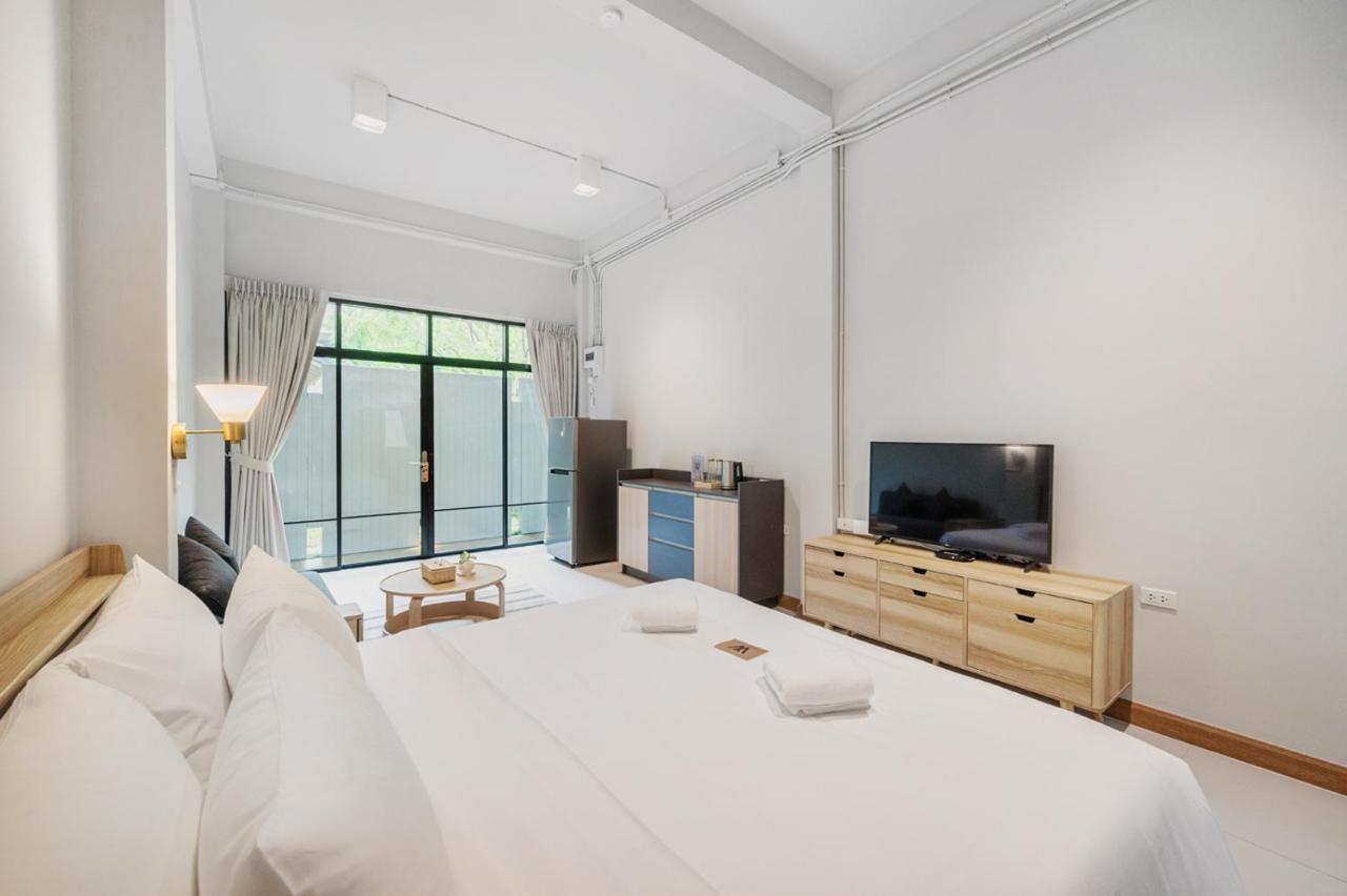 Hotel Wizpark Ratchada Bangkok Exterior photo