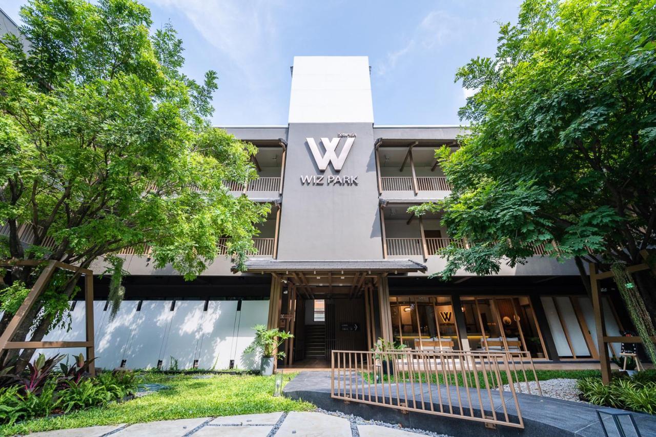 Hotel Wizpark Ratchada Bangkok Exterior photo