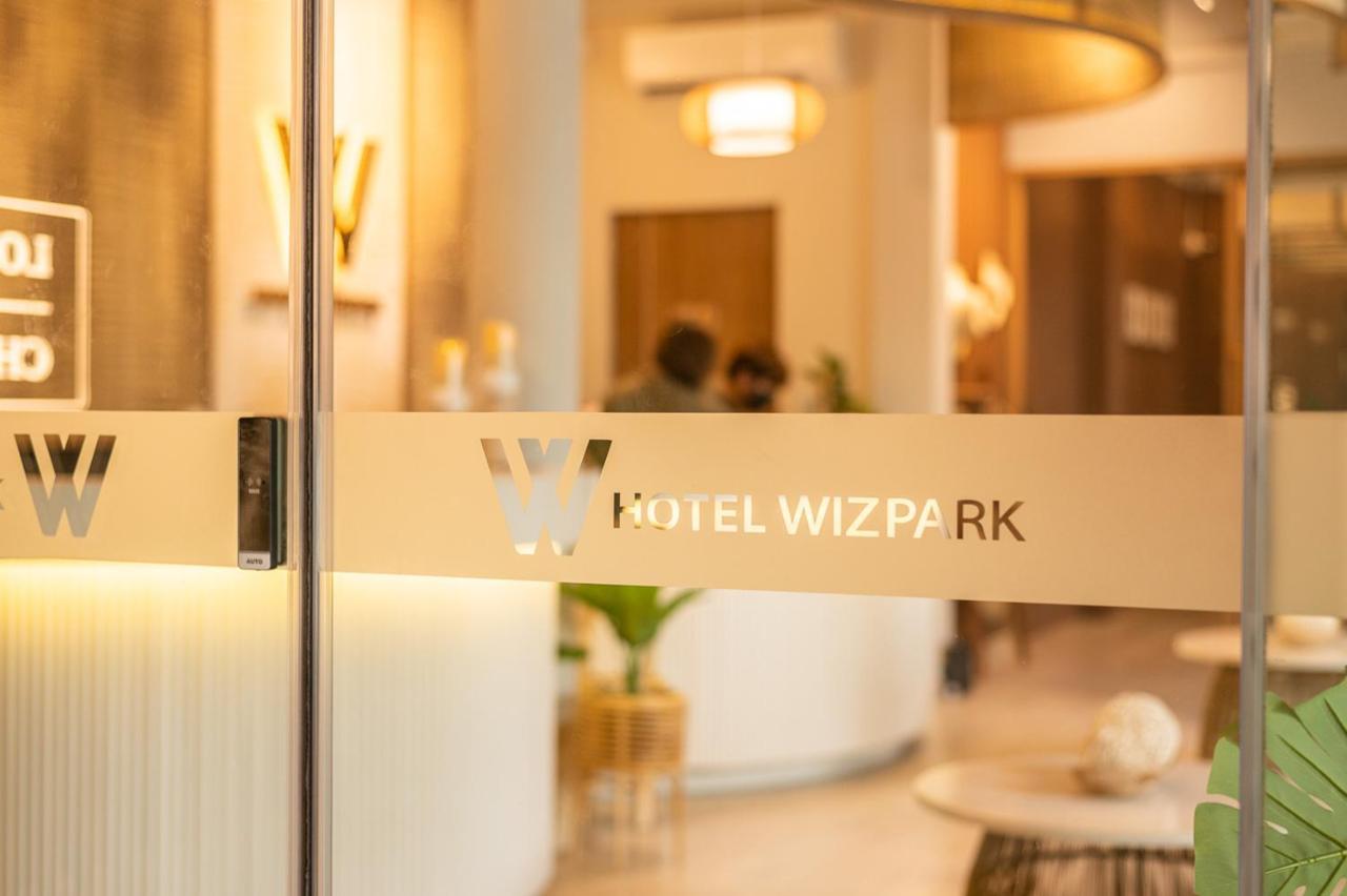 Hotel Wizpark Ratchada Bangkok Exterior photo