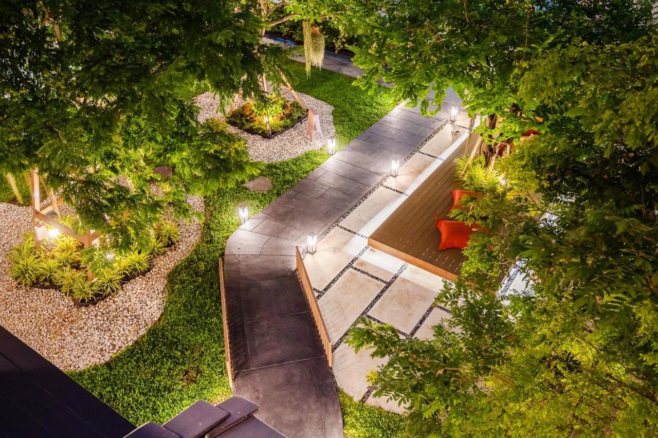 Hotel Wizpark Ratchada Bangkok Exterior photo